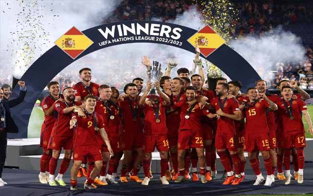 فٹبال نیشنز لیگ فائنل میں سنسنی خیز مقابلے کے بعد سپین نے کروشیا کو شکست دے دی