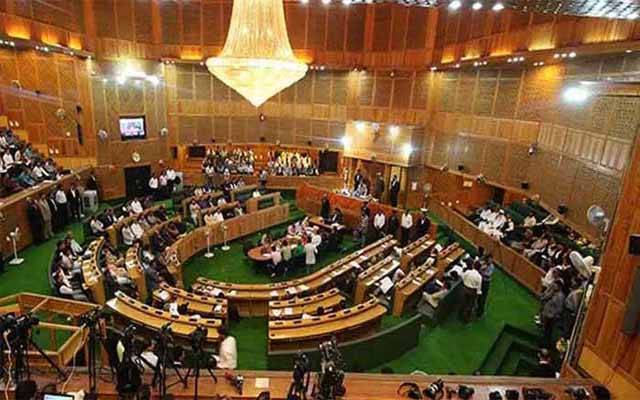 آزادکشمیر کابینہ کے 27 وزراء نے حلف اٹھا لیا