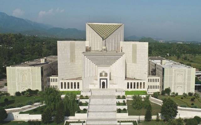  بینچ ایک بار پھر ٹوٹ گیا،نیا بینچ تشکیل ، سپریم کورٹ چھڑی کا استعمال نہیں کر رہی :چیف جسٹس
