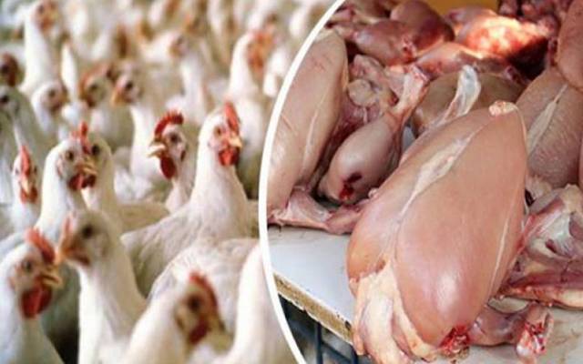 برائلر مرغی کے گوشت کی قیمتوں میں اتار چڑھاؤ  کا سلسلہ جاری ہے۔ لاہور میں برائلر مرغی کے گوشت کی قیمت میں 15 روپے کمی ریکارڈ کی گئی ہے۔  