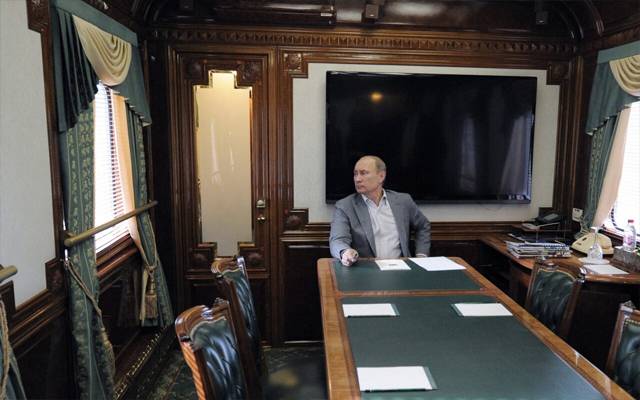 روسی صدر پیوٹن کی ذاتی بکتر بند ٹرین کی تصاویر منظرعام پرآگئیں