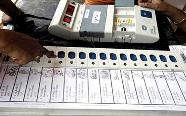 بلدیاتی انتخابات میں ای وی ایم مشین کا استعمال ممکن نہیں، الیکشن کمیشن