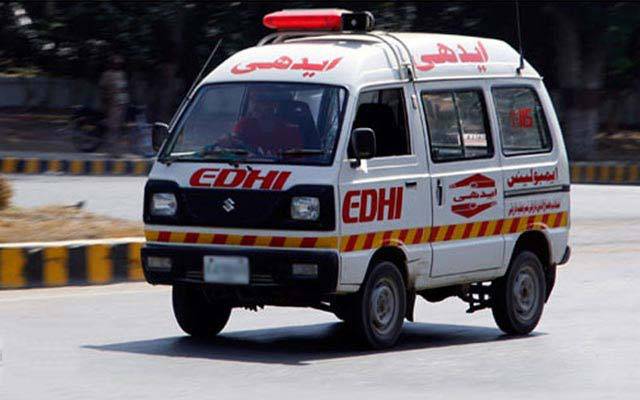 لاڑکانہ،ٹریفک حادثے میں بچے سمیت 4 افراد جاں بحق 