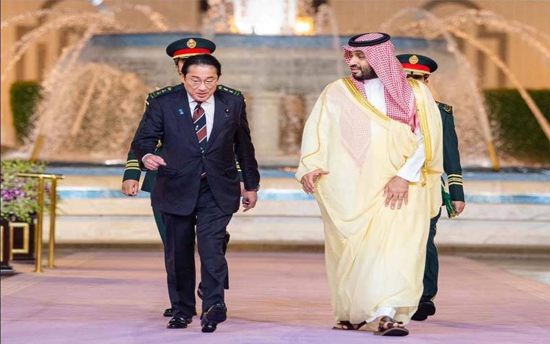 جاپانی وزیراعظم سعودی عرب پہنچ گئے 