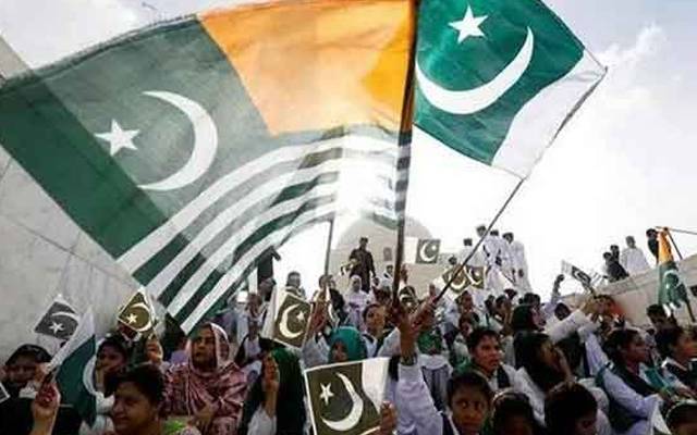 لائن آف کنٹرول کے دونوں اطراف اور دنیا بھر میں مقیم کشمیری آج یوم الحاق پاکستان منا رہے ہیں۔ 19 جولائی 1947 کو آج ہی کے دن کشمیری قیادت نے پاکستان بننے سے قبل ہی پاکستان سے الحاق کی قرارداد منظور کی تھی۔