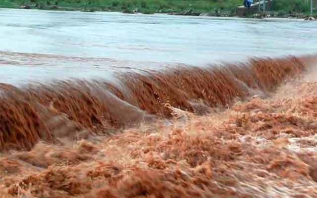نارووال: نالہ ڈیک اور نالہ اوج میں طغیانی, بڑے سیلابی ریلے کا دریائے راوی سے گزر