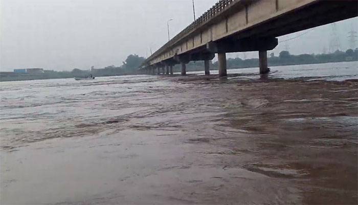 بھارت کی طرف سے دوسرا سیلابی ریلہ،دریائے چناب میں پانی کی سطح مزید بلند