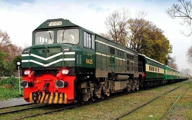 عاشورہ کے احترام میں پاکستان ریلوے کا 2 خصوصی ٹرینیں چلانے کا اعلان