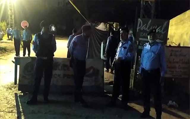 پولیس چیئرمین پی ٹی آئی کے وارنٹ لے کر بنی گالہ پہنچ گئی