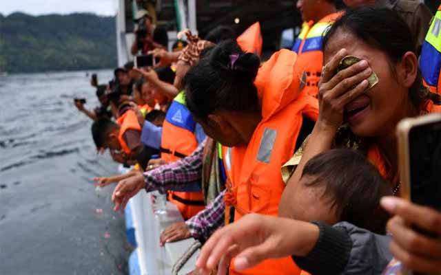 انڈونیشیا: کشتی ڈوبنے سے 15 افراد ہلاک 6 کو ریسکیو کر لیا گیا