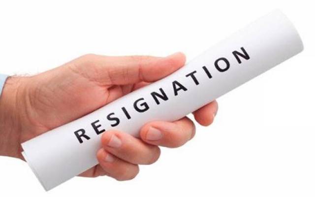  کراچی ہاکی ایسوسی ایشن کے صدر جنید علی شاہ اور سیکرٹری حیدر حسین نے عہدوں سے استعفیٰ دے دیا۔