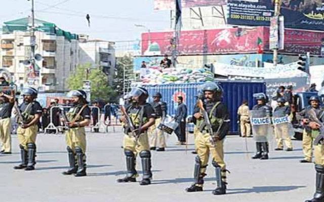 کراچی پولیس نے یوم عاشورہ کیلئے سیکیورٹی پلان ترتیب دے دیا ہے  پولیس اعلامیے کے مطابق عاشورہ پر پندرہ ہزار دو سو ستاسی افسران و اہلکار تعینات کیے جائیں گے