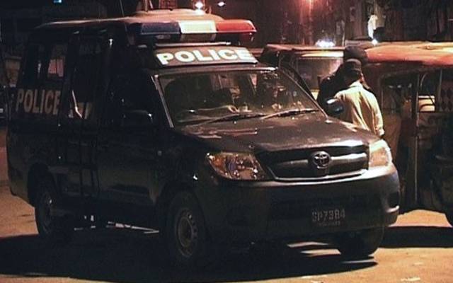  لاہور کے علاقے برکی میں پولیس اور اشتہاریوں کے درمیان مبینہ مقابلے میں تین ملزمان ہلاک ہو گئے۔