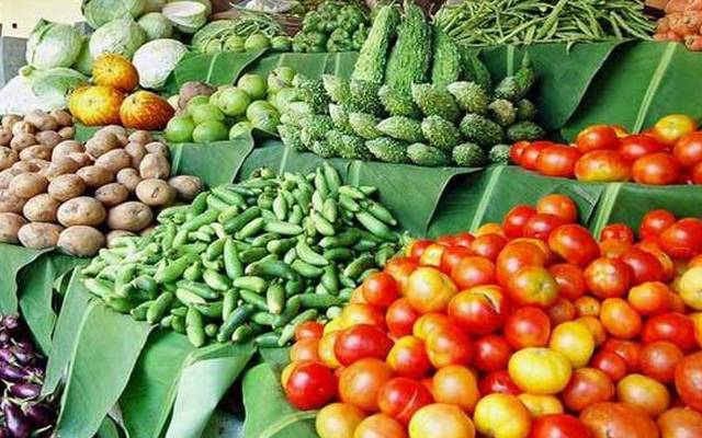 سرکاری ریٹ لسٹ اور بازار کی قیمتوں میں فرق برقرار، بڑھتی قیمتوں سے شہریوں کیلئے نذرونیاز کی تیاری مشکل ہوگئی۔ 