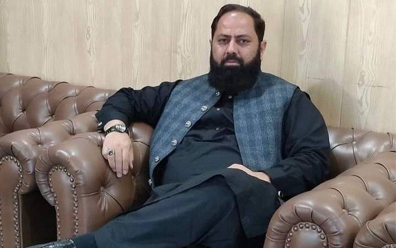  قتل یا خود کشی؟  ق لیگی رہنما پلازے کی چوتھی منزل سے گر کر جاں بحق