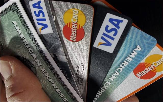 بیرون ملک کریڈٹ اور ڈیبٹ کارڈ پر ٹیکس 400 فیصد بڑھا دیا گیا