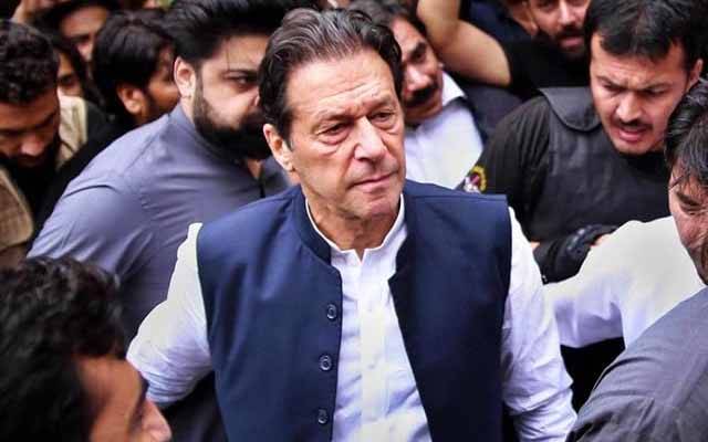 انٹرا پارٹی انتخابات نہ کرانے پر چیئرمین پی ٹی آئی کی ذاتی حیثیت میں طلبی کا نوٹس جاری