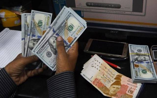 روپے کی بے قدری، ڈالر کی قیمت میں اضافہ