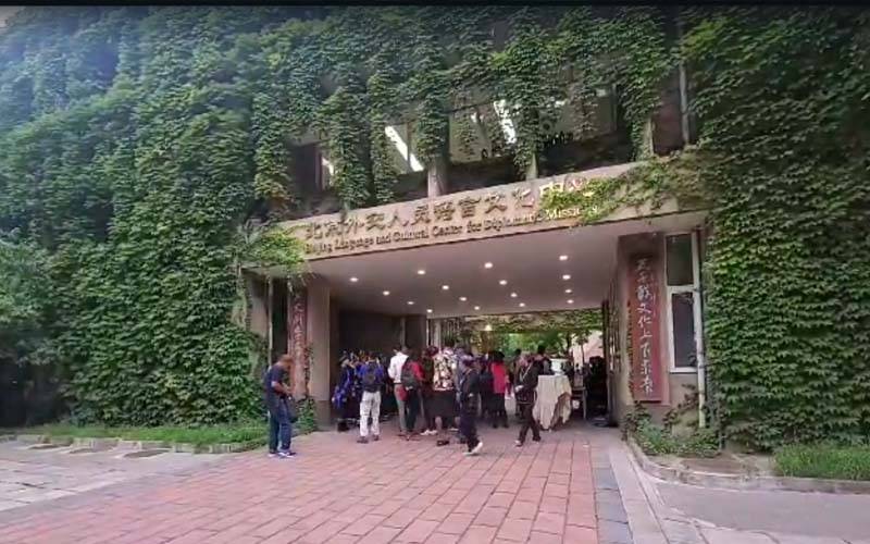 فن تعمیر کا شاہکار،خوبصورتی اور پرسکون فضا کا حامل گوبائی ٹاؤن دنیا بھر کے سیاحوں کا مرکز بن گیا 