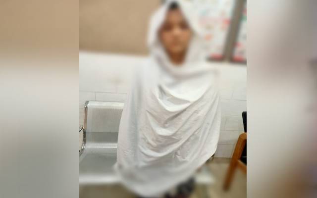  کراچی:15 سالہ لڑکی ڈکیتی کرتی پکڑی گئی