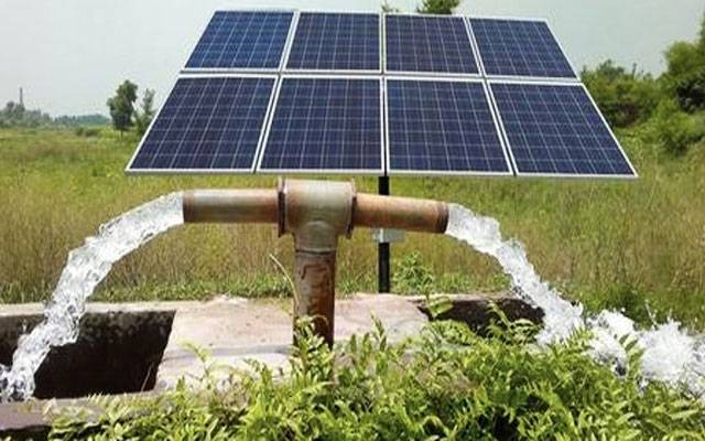 حال ہی میں حکومت پاکستان کی جانب سے ایک پراجیکٹ کا آغاز کیا گیا ہے۔ جس کے تحت 277 ارب روپے کی لاگت سے ملک بھر میں ایک لاکھ زرعی ٹیوب ویلز کو شمسی توانائی پر منتقل کیا جائے گا
