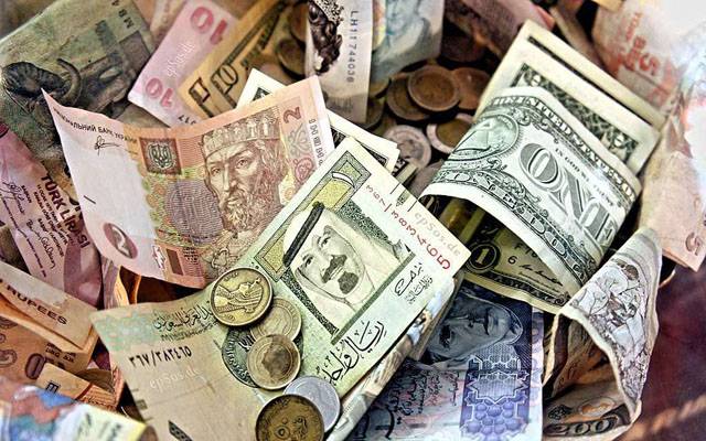 ڈالر کے بعد دیگر کرنسیوں کی قیمت میں بھی اضافہ، پاکستانی روپیہ مشکل کا شکار