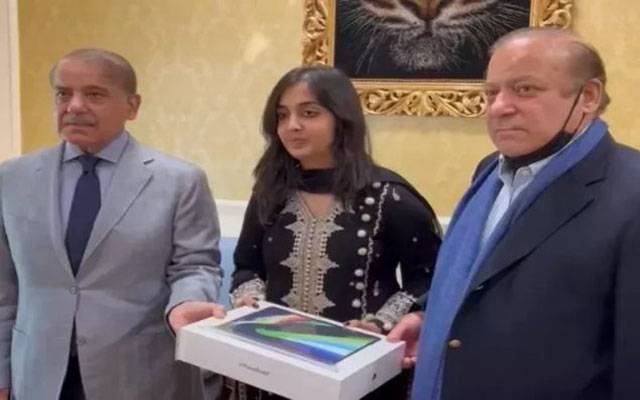 عالمی ریکارڈ یافتہ ماہ نور کی نواز شریف اور شہباز شریف سے ملاقات، لیپ ٹاپ کا تحفہ پیش کیا گیا