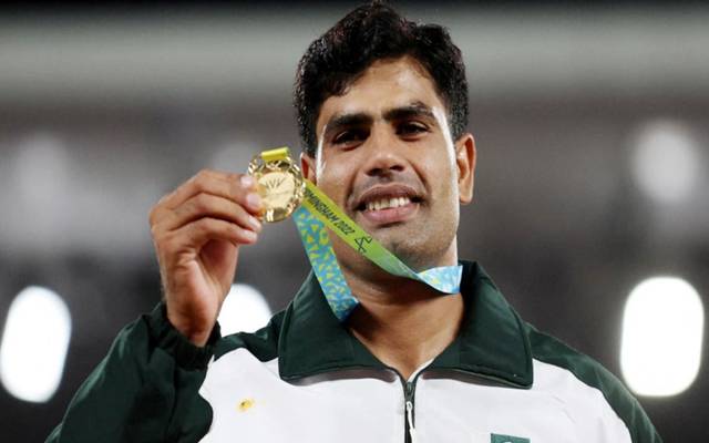 مشیر کھیل پنجاب وہاب ریاض نے اتھلیٹ ارشد ندیم کیلئے انعامی رقم کا اعلان کر دیا، وزیراعلیٰ پنجاب محسن نقوی کی ہدایت پر محکمہ سپورٹس نے ارشد ندیم کیلئے 30 لاکھ روپے انعام کا اعلان کیا گیا ہے۔