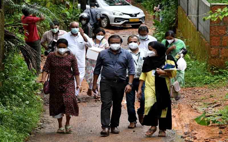 نئے وائرس کا پھیلاؤ، بھارت میں تعلیمی ادارے،دفاتر پبلک ٹرانسپورٹ بند 