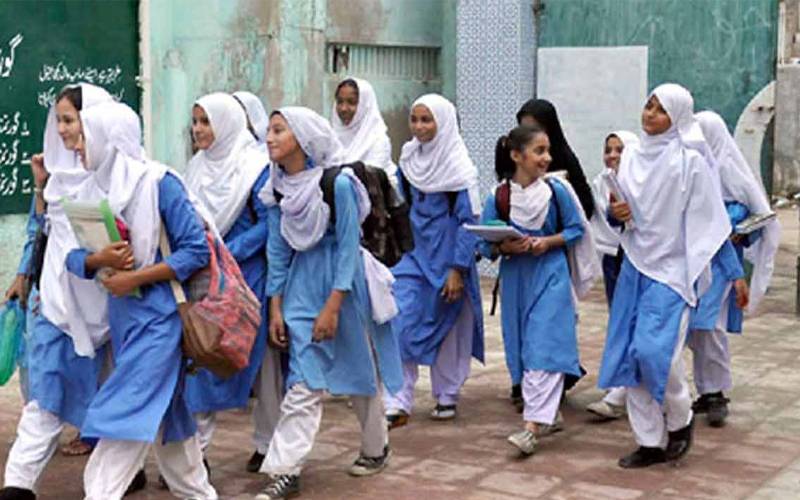چھٹیاں ختم ،سکول کھل گئے،وزیراعلیٰ کے دورے،انتظامیہ پر برہم 