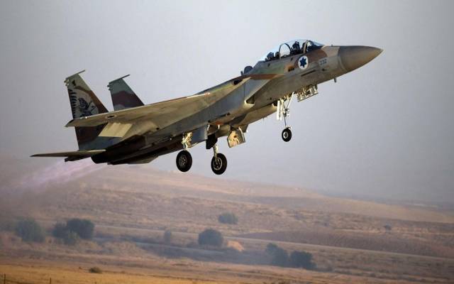 اسرائیل کا شامی فوج کے ٹھکانوں پر فضائی حملہ