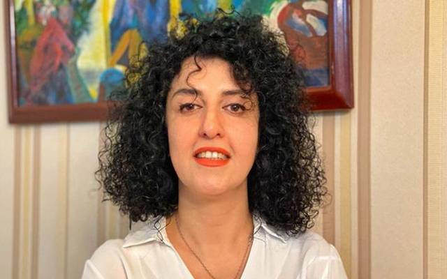  خواتین کے حقوق کی علمبردار ایرانی خاتون نے نوبیل کا امن انعام اپنے نام کرلیا