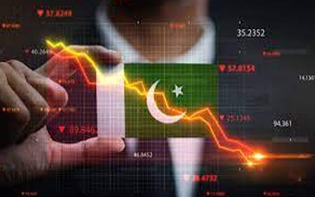  پاکستان معاشی بحالی کے سفر پر گامزن ہونے کے باعث شرح نمو میں بھی 3.5فیصد بہتری آنے لگی۔  