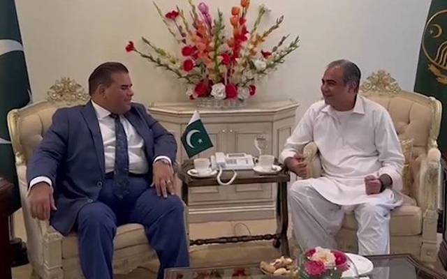  نگران وزیراعلیٰ پنجاب محسن نقوی سے برطانوی پارلیمنٹ رکن خالد محمود نے ملاقات کی جس میں باہمی دلچسپی کے امور اور اوورسیز پاکستانیوں کے مسائل کے حل کیلئے اقدامات پر تبادلہ خیال کیا گیا۔