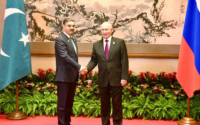 وزیراعظم انوار کاکڑ کی روس کے صدر ولادیمیر پیوٹن سے ملاقات