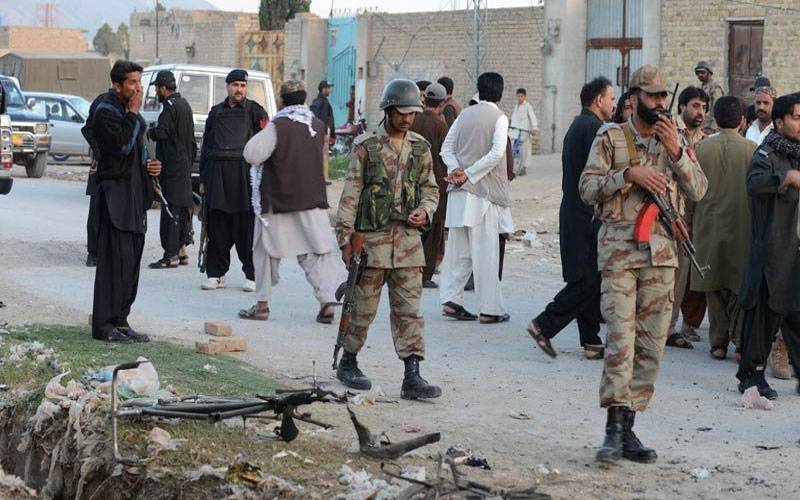 آواران، سیکیورٹی فورسز سے فائرنگ کے تبادلے میں 2 دہشتگرد ہلاک، 2 زخمی