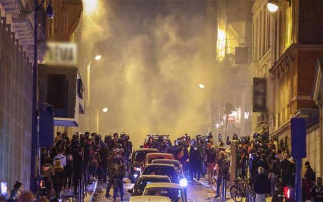 فرانس: پابندی کے باوجود غزہ کی حمایت میں مظاہرے، پولیس شیلنگ سے متعدد افراد زخمی
