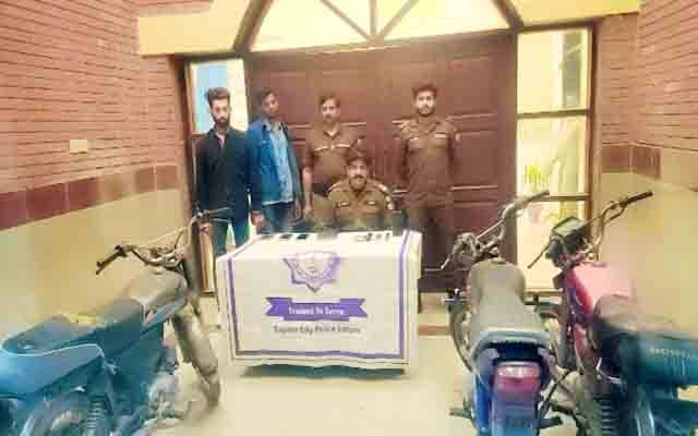 پولیس کی بڑی کارروائی، ڈکیتی کی وارداتیں کرنے والا اہم گروہ گرفتار