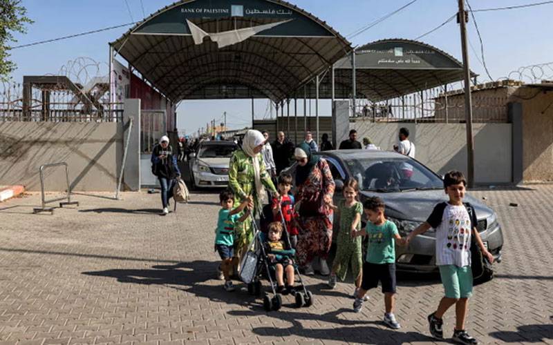 اسرائیل حماس تنازعہ: غزہ میں پھنسے غیرملکیوں کا مصر کی رفح کراسنگ سے اںخلاء