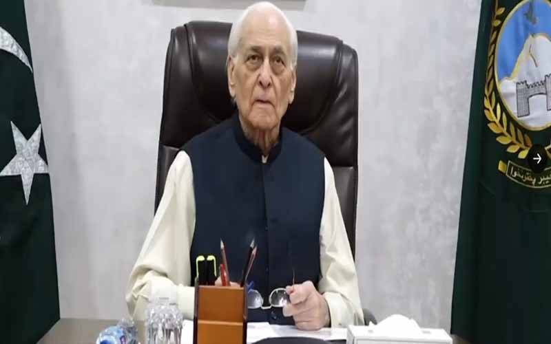  نگران وزیرِ اعلی خیبر پختونخوا اعظم خان انتقال کرگئے