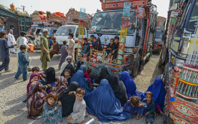 غیر قانونی افغان باشندوں کی وطن واپسی کا سلسلہ جاری 