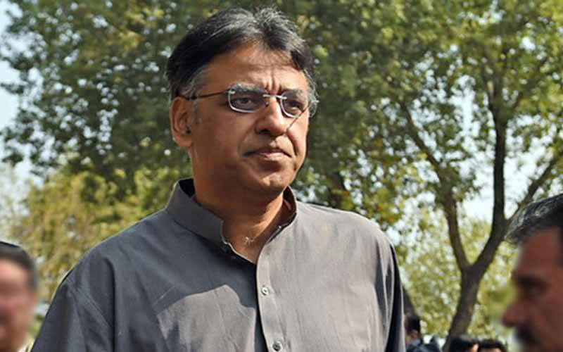 اسد عمر کی جناح ہاؤس حملہ کیس سمیت 6 مقدمات میں عبوری ضمانت میں توسیع