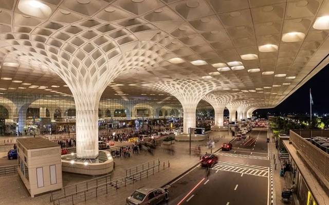 بھارتی شہر ممبئی کے بین الاقوامی ائرپورٹ کے ٹرمینل نمبر 2 کو بم سے اُڑانے کی دھمکی آمیز ’ای میل ’موصول ہوئی ہے۔