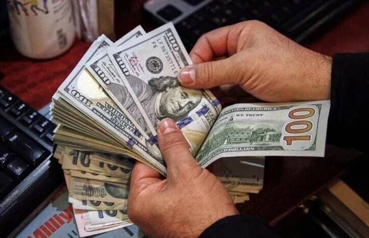 انٹربینک میں ٹریڈنگ کے آغاز پر ڈالر سستا 