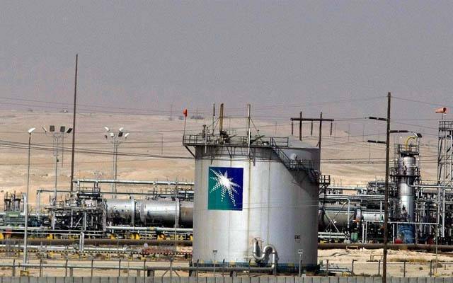 سعودی عرب کا تیل کی پیداوار میں کمی جاری رکھنے کا اعلان