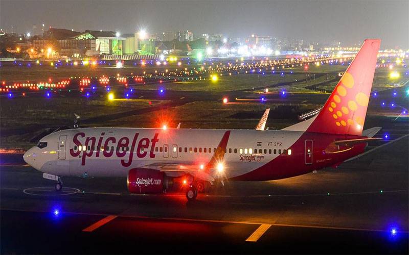 بھارت کی نجی ائیرلائن کے طیارے کی کراچی ائیرپورٹ پر ہنگامی لینڈنگ