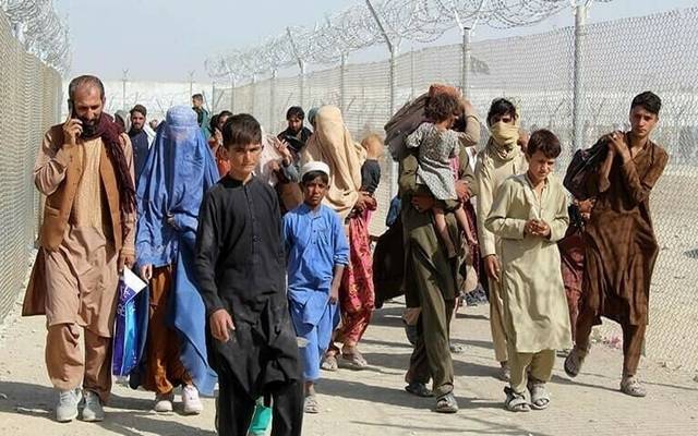خیبرپختونخوا سے غیر قانونی طور پر مقیم غیر ملکیوں کی واپسی کا سلسلہ جاری ہے۔  طورخم بارڈر کے راستے اب تک مجموعی طور پر 2 لاکھ 54 ہزار 987 افراد خیبر پختونخوا سے افغانستان بھیجے جاچکے ہیں۔