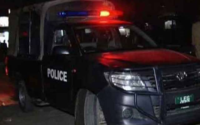   پنجاب کے مرکزی شہر لاہور میں مبینہ پولیس مقابلے میں 2 ملزمان ہلاک  ہوگئے جبکہ 2 فرار ہونے میں کامیاب ہو گئے۔ 