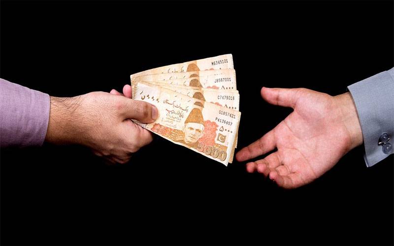 ملک میں جعلی کرنسی نوٹوں کی بھرمار، ڈپٹی گورنر اسٹیٹ بنک 5 ہزار کا جعلی نوٹ نہ پہچان سکے
