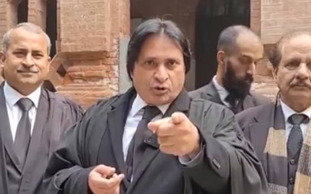 پتہ کرکے بتائیں خرم لطیف کھوسہ گرفتار ہیں ،تو کس کی تحویل میں ہیں ؟ لاہور ہائیکورٹ کی لا افسر کو ہدایت